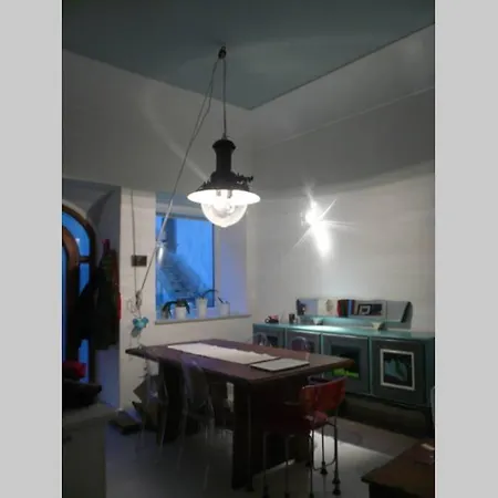 Boutique By The Sea Apartment *